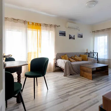 Mila 6 Apartamento Burgas